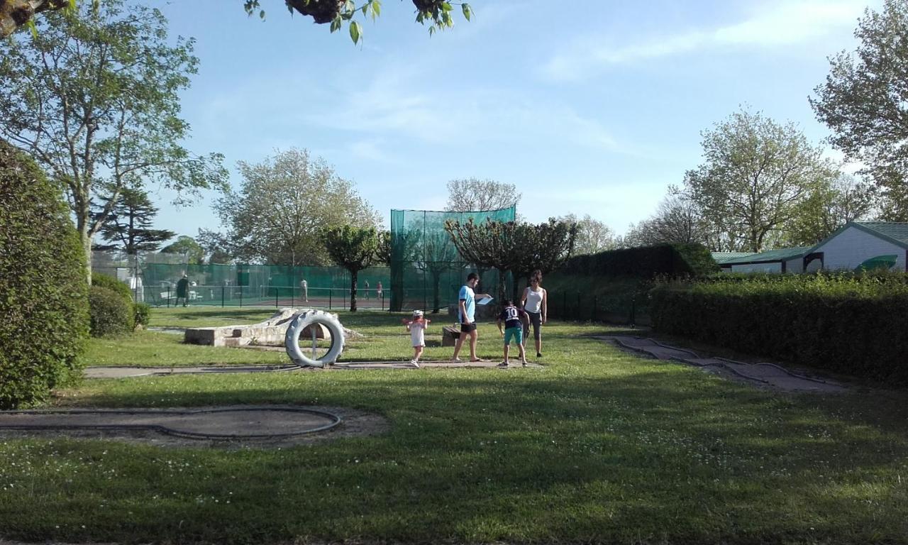 Camping Le Sorlut Cozes Zewnętrze zdjęcie