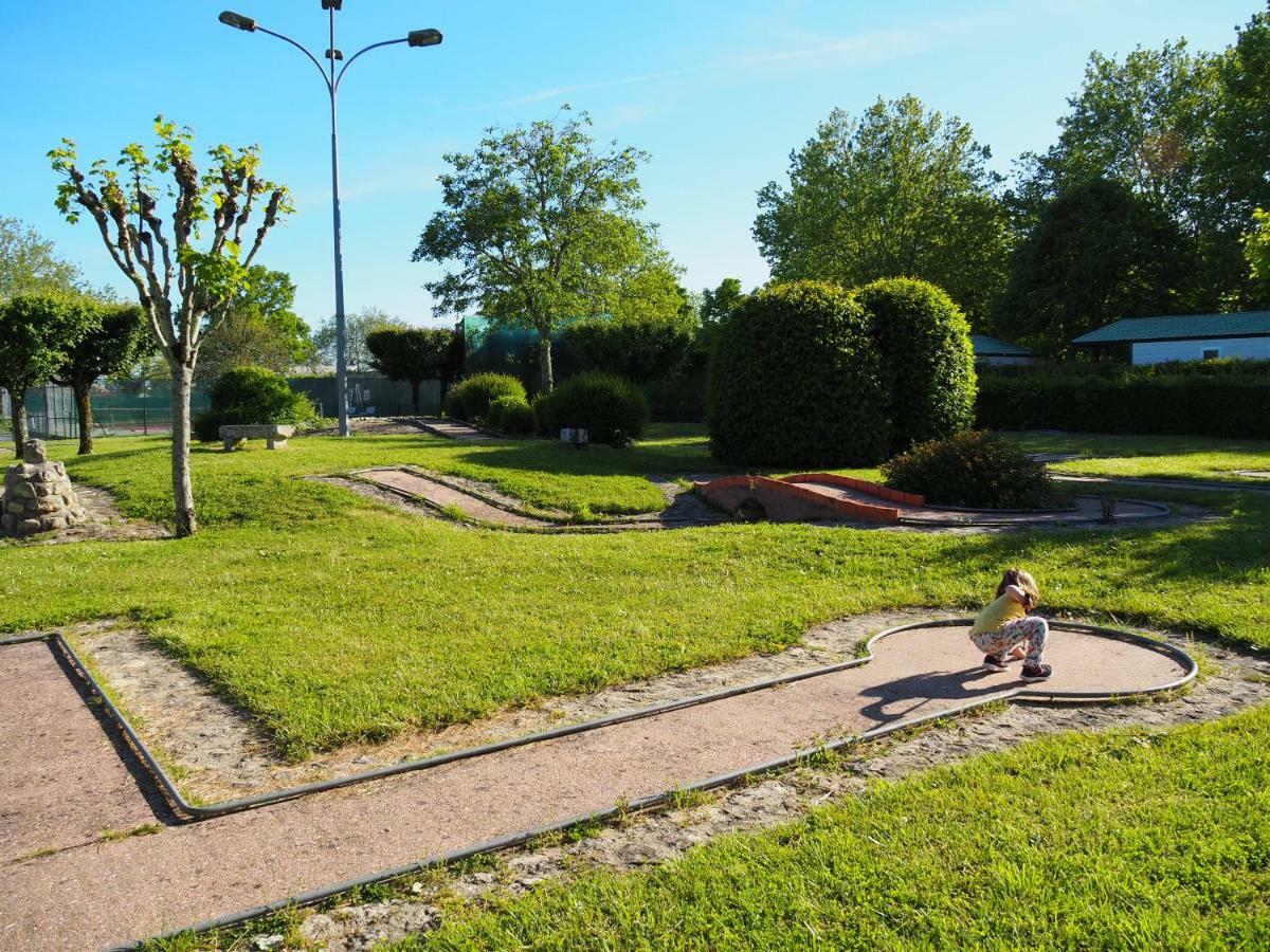 Camping Le Sorlut Cozes Zewnętrze zdjęcie